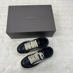 Item thumbnail for item 75a66dc5-0e34-42e0-8dc5-d9ecdf12b49a