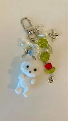 ワンちゃんのビーズキーホルダー　ビーズストラップ　ハンドメイド