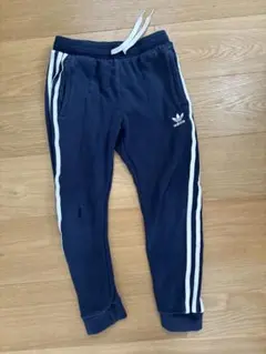 adidas トレーニングパンツ 130サイズ ネイビー　スウェット