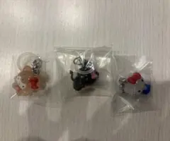 サンリオ　ハローキティ　めじるしアクセサリー