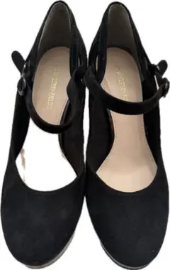 新品未使用　ブラック ストラップ付き ハイヒール