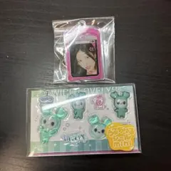 ミナ　TWICE LOVELYS うるちゅるシールmini GiGO アクキー