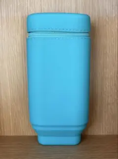 水色シリコン製円筒形筆箱