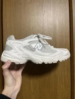 New Balance 725 ホワイト スニーカー