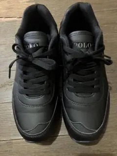ポロ　ラルフローレン　ブラック ロゴ入り スニーカー