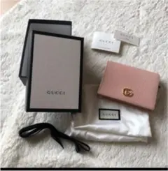 2026年最新】gucci グッチ gg マーモント 2つ折り財布 財布の人気