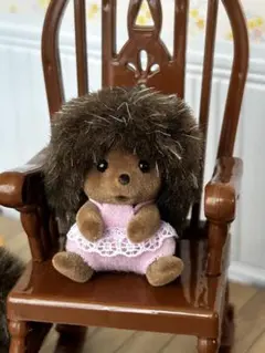 【未使用】シルバニアファミリー ハリネズミの赤ちゃん　ふたごちゃんサイズ　お座り