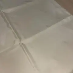 生地　ポリエステル　裏地