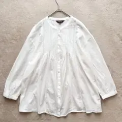 美品【decoy】ピンタックブラウス　バンドカラー　レース　ホワイト　サイズ11のサムネイル