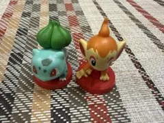 ポケモンチョコエッグ　旅立ちの3匹 フシギダネとヒコザル 2体セット
