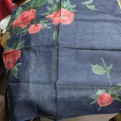 花柄 大判ハンカチ ネイビー