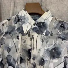 HARE 花柄 シアーシャツ 長袖のサムネイル