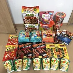 食品お菓子まとめ売り　日清焼きそば•じゃがりこ•ピュレリング•蒙古タンメン中本のサムネイル