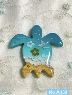 No 136❤︎❤︎海模様の熱帯魚の可愛いレジンヘアゴム❤︎٩(๑❛ᴗ❛๑)۶