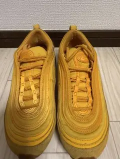 処分セール　Nike Air Max 95イエロー 22.5