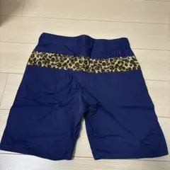 【超メルカリ市セール】 MACKDADDY ネイビーショートパンツ ヒョウ柄のサムネイル