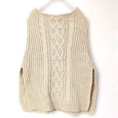 terawear emu ベージュ ケーブル編み ニットベスト ポンチョ風