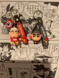 クレヨンしんちゃん　ファッションタイプ　キーホルダー ストラップ　　2点セット