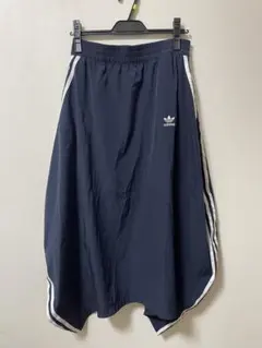 adidas ネイビー 3本ライン フレアスカート S