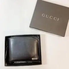 GUCCI グッチ　財布　二つ折り財布　ロゴ　ブラックのサムネイル