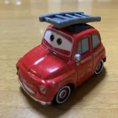 カーズ　トミカ　ルイジ（消防車タイプ）