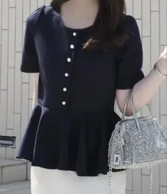 カットオフパフスリーブペプラムトップス junoahのサムネイル