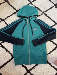 adidasOriginalsジップパーカーSグリーン×ブラックピンクロゴ
