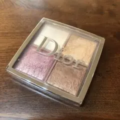 Dior ディオール　バックステージ　フェイス　グロウ　パレット　ハイライト