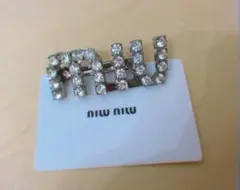 miu miu ロゴ ヘアピン クリスタル 正規品♡のサムネイル