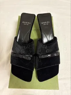 GUCCI GGプリントブラックベルベットサンダル