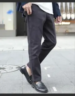 roshel　テーパードパンツ