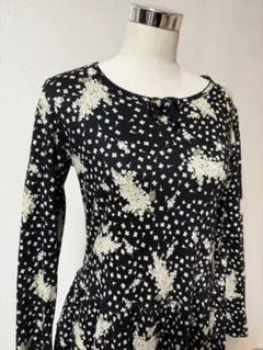 ピンクハウス 鈴蘭 ブーケ柄 フリル ワンピース 黒 ブラック ロング丈