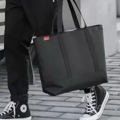 男女両用　シンプル トートバッグ 黒 撥水加工 大容量軽量 通勤通学　肩掛け可能