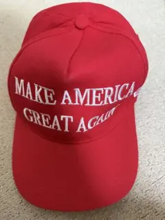 赤いキャップ MAKE AMERICA GREAT AGAIN トランプ大統領