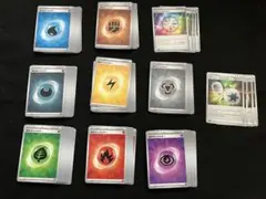 基本エネルギー【各24枚】　特殊エネルギー【各4枚】　200枚