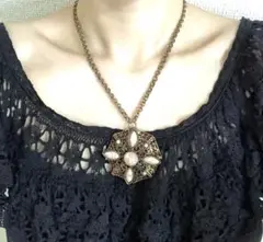 Item thumbnail for item 8c18e7b2-2ba2-444c-a98d-2c89f5aad1cc