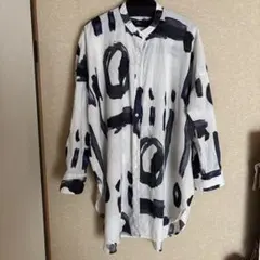 抽象模様 長袖シャツ ホワイト/ブラック/ネイビー