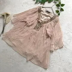 ♡INGNI イング　カットソー♡サイズM プリーツ　綺麗目　女子会のサムネイル