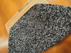 ル ベルニ LE VERNIS ビーズクラッチバック