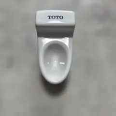 TOTO トイレ便座　置物　白のサムネイル