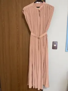 ノースリーブロングワンピースのサムネイル