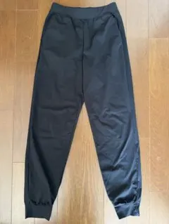 UNIQLO ウルトラストレッチアクティブジョガーパンツ　ブラック　S