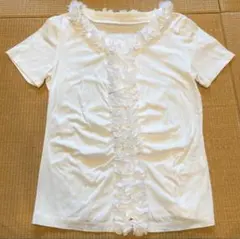 U by ungaro 半袖Tシャツ フリル ホワイト サイズ40のサムネイル
