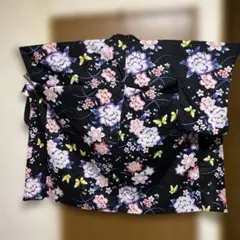 黒地に多色花柄　蝶々　浴衣