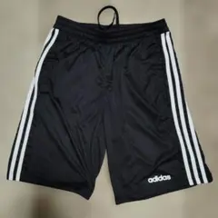 adidas ハーフパンツ　ショートパンツ　サイズM