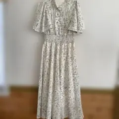 お値下げ中【美品】abc une face ケープ袖　花柄ワンピース　Mサイズ