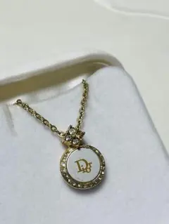Dior ゴールド ラウンドペンダント ネックレス