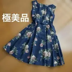 お値下げ❗️極美品レストローズワンピース　ミディ丈ローズ上品、結婚式、二次会