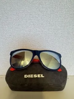 DIESEL スポーティーサングラス ネイビー/レッドのサムネイル