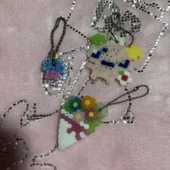 アイロンビーズ　 チャーム 3点セット（ハンドメイド）